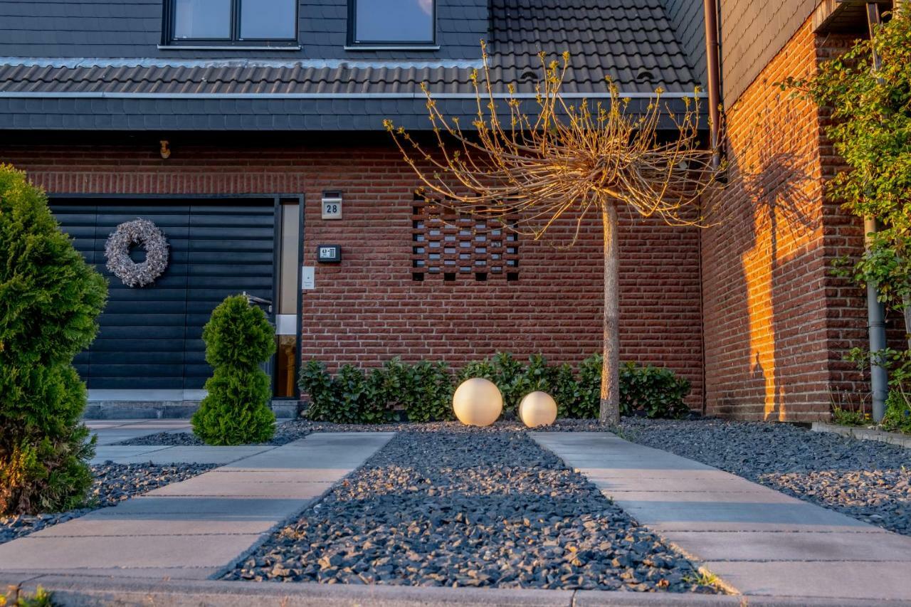 Helles Appartement mit eigenem Stellplatz Mülheim an der Ruhr Exterior foto