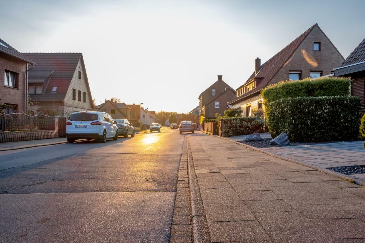 Helles Appartement mit eigenem Stellplatz Mülheim an der Ruhr Exterior foto